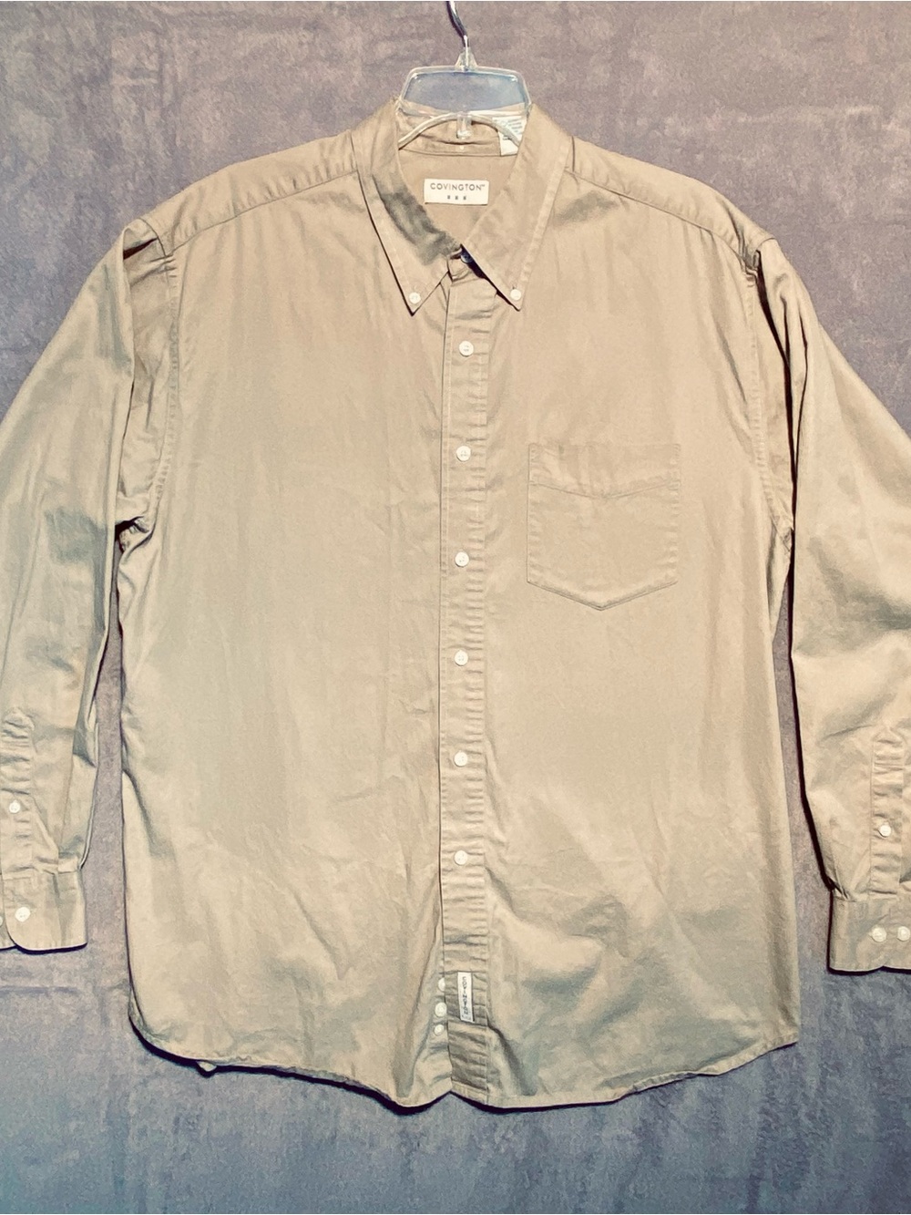 Covington Men’s Button-Down Long Sleeve Shirt in Light Khaki / Tan